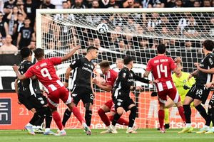 Με Τζολάκη, Ποντένσε και Τσικίνιο ο Ολυμπιακός κόντρα στον ΟΦΗ