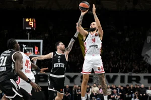 Ευρωλίγκα: Πέρασε διά πυρός και σιδήρου ο Ολυμπιακός από τη Μπολόνια