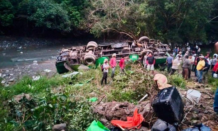 Τραγωδία στο Μεξικό: Τουλάχιστον 10 νεκροί και 32 τραυματίες σε τροχαίο στο οποίο ενεπλάκη λεωφορείο