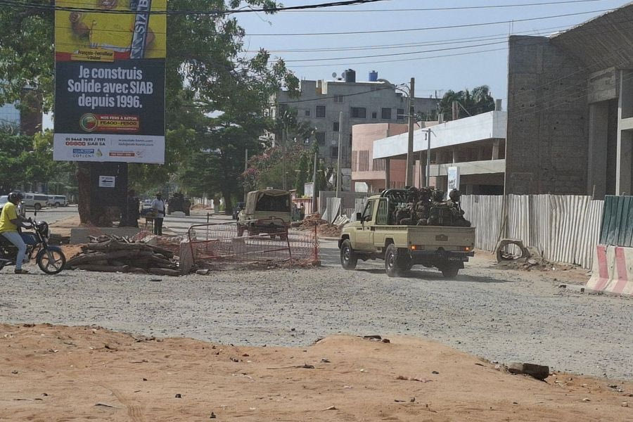 Απόπειρα πραξικοπήματος στο Μπενίν: H Γαλλία καλεί τους πολίτες της να παραμείνουν σε ασφαλές μέρος