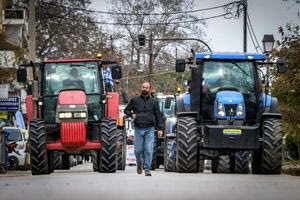 Αγρότες: Κλειστός επ’ αόριστον για φορτηγά ο Προμαχώνας – Μπλόκο και στο ρεύμα προς Θεσσαλονίκη στα Μάλγαρα