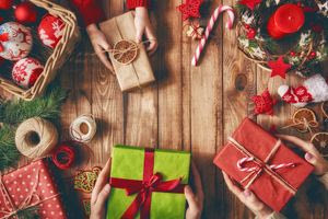 «Δεν θέλω να χαλάσω τα Χριστούγεννα κανενός»: Η πραγματικότητα για τη θλίψη στις γιορτές