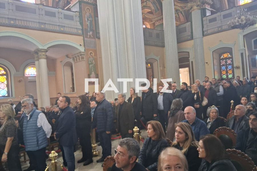 ΦΩΤΟ: Το Ηράκλειο αποχαιρέτησε τον Μανώλη Κουμαντάκη