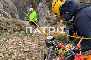 Γιατί θρηνούμε ανθρώπους σε φαράγγια και βουνά – Ο θάνατος του 37χρονου Στέλιου και οι αντιδράσεις