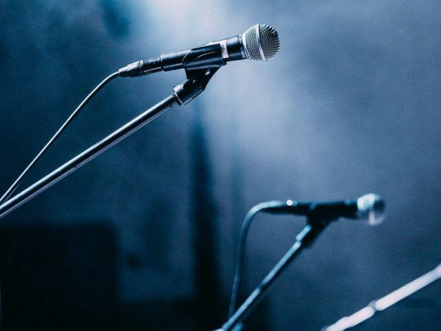 Λιάγκας: «Υπάρχουν τουλάχιστον δύο άντρες πρόθυμοι να καταγγείλουν ασέλγεια από τον γνωστό τραγουδιστή»