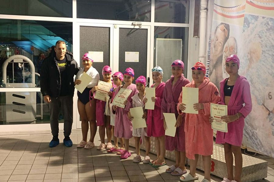 Μεγάλη συμμετοχή των παιδιών στην κολυμβητική ημερίδα του Παγκρητίου