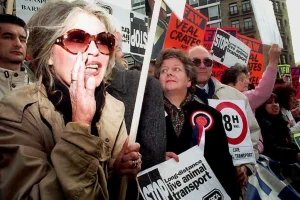 Μπριζίτ Μπαρντό: Σε κοιμητήριο του Σεν Τροπέ η ταφή της