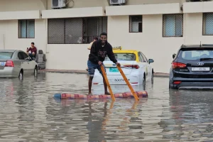 Απίστευτα βίντεο! Πλημμύρισε πάλι το Ντουμπάι, δρόμοι… κανονικές θάλασσες