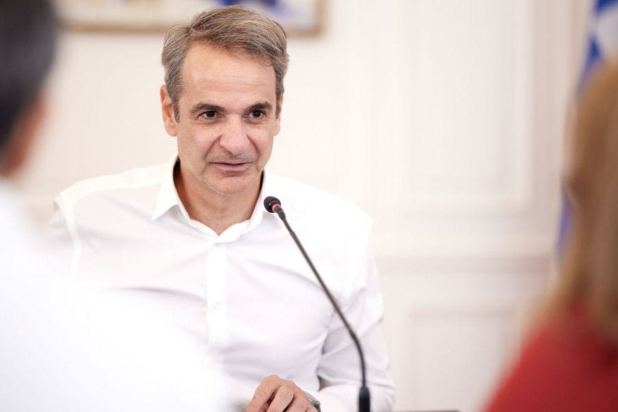 Τι εξετάζει η κυβέρνηση για αποκλιμάκωση των μπλόκων; Παρεμβάσεις Καραμανλή, Σαμαρά υπέρ των αγροτών