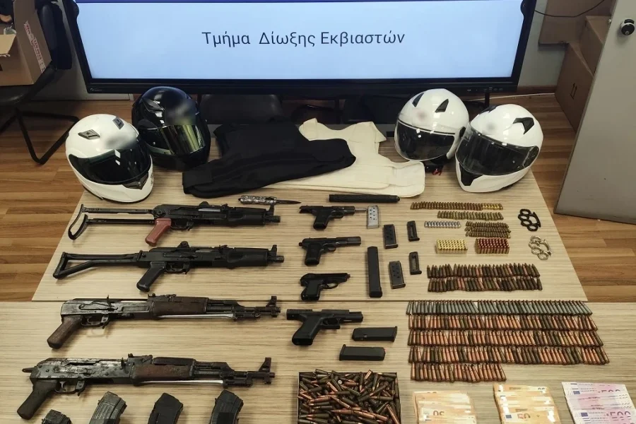 Greek Mafia: Αυτά είναι τα όπλα που βρέθηκαν στην γιάφκα της Καλλιθέας