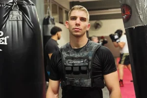 Επίθεση στον kickboxer Γιάννη Τσουκαλά: «Ένιωσε ότι πέρασε τρένο από πάνω του», λέει ο αδελφός του