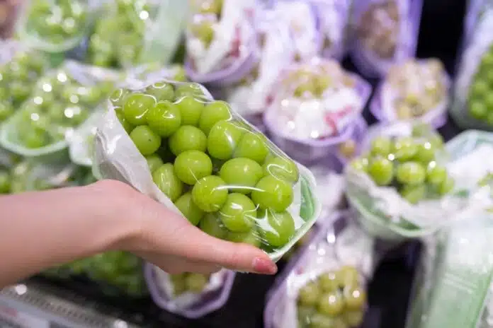 Συναγερμός για ελληνικά λευκά σταφύλια γεμάτα φυτοφάρμακα