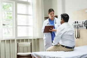 1 στις 4 γυναίκες πιστεύει ότι οι άνδρες τυγχάνουν καλύτερης μεταχείρισης από τους επαγγελματίες υγείας