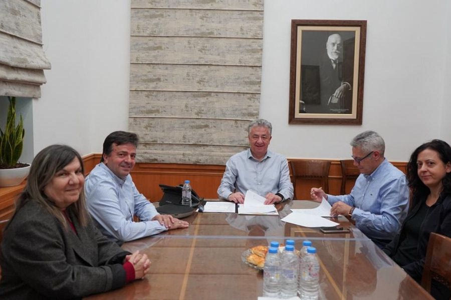Ηράκλειο: Υπεγράφη η προγραμματική σύμβαση για τη μελέτη του νέου Κέντρου Υγείας Μοιρών