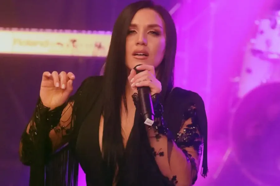 Η Ιουλία Καλλιμάνη έδωσε εξηγήσεις για το νέο περιστατικό με τα «γαλλικά»: Θα ήθελα να εκφράσω την ενόχλησή μου