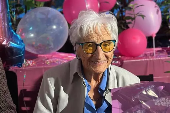 Είναι 101 ετών και σηκώνει βάρη κάθε μέρα – Τα μυστικά της μακροζωίας της και το τρόφιμο που δεν αλλάζει με τίποτα