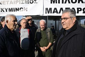 Κουτσούμπας από το μπλόκο των Μαλγάρων: Το ΚΚΕ συμπαραστέκεται στον δίκαιο αγώνα των αγροτών χωρίς αστερίσκους και χωρίς «ναι μεν αλλά»