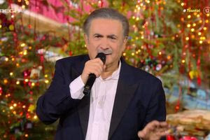 Λάκης Λαζόπουλος: Ανακοίνωσε ότι τον παρακολουθούσαν μέσω Predator