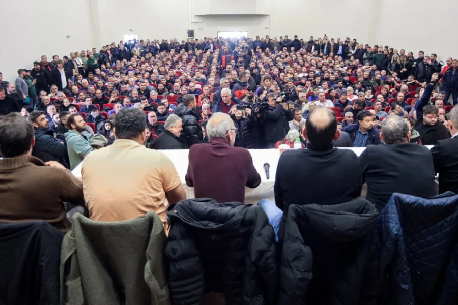 Αγρότες: Όχι στη συνάντηση με Μητσοτάκη – Τι αποφάσισαν στο συντονιστικό