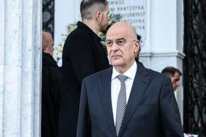 Ξαναζεσταίνεται ο δίαυλος Αθήνας–Ουάσιγκτον