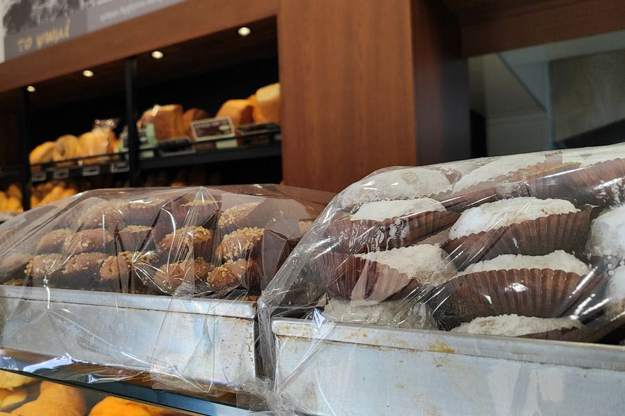 Το απόλυτο debate: Μελομακάρονα ή κουραμπιέδες;