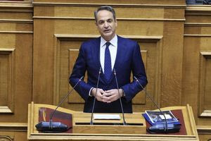 Ο Μητσοτάκης ενημερώνει τη Βουλή για τη Μέση Ανατολή: «Πυρετός» τηλεφωνημάτων και συναγερμός για τις οικονομικές συνέπειες