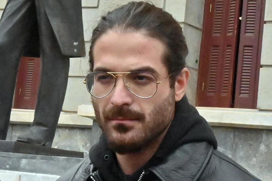 Αθώος ο Άρης Μουγκοπέτρος για την κατηγορία της ενδοοικογενειακής απειλής