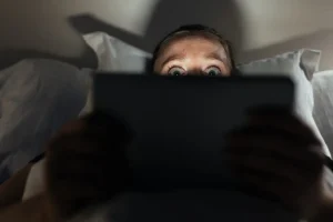 Σύμφωνα με τα δελτία ειδήσεων, ποτέ τίποτα καλό δεν συμβαίνει σ’ αυτόν τον κόσμο