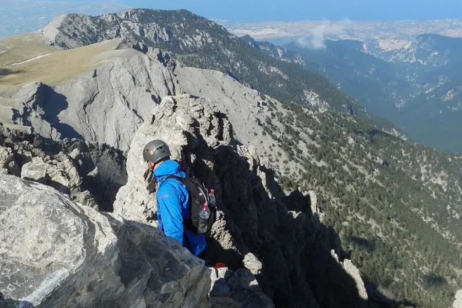 Αίσιο τέλος στην περιπέτεια του Μολδαβού ορειβάτη που είχε εγκλωβιστεί στον Όλυμπο