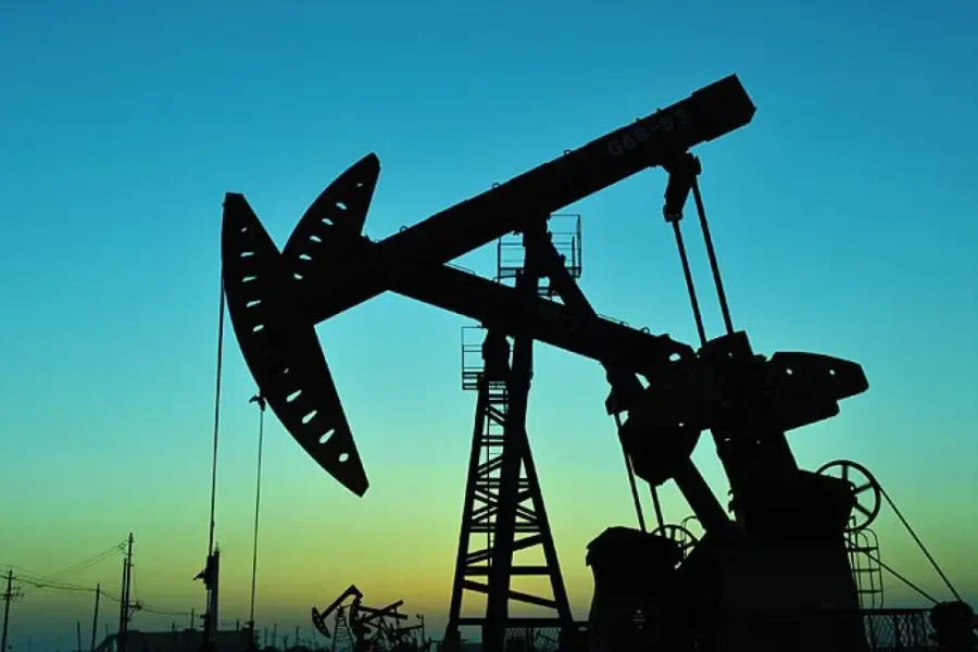 Κάτω από τα 60 δολάρια υποχώρησε το πετρέλαιο για πρώτη φορά από τον Μάιο