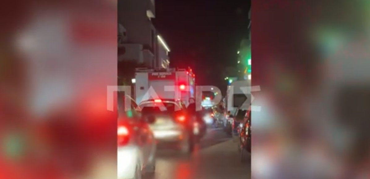 (ΒΙΝΤΕΟ)Δεν άφηναν το πυροσβεστικό να περάσει – Πυροσβέστης σε ρόλο… τροχονόμου