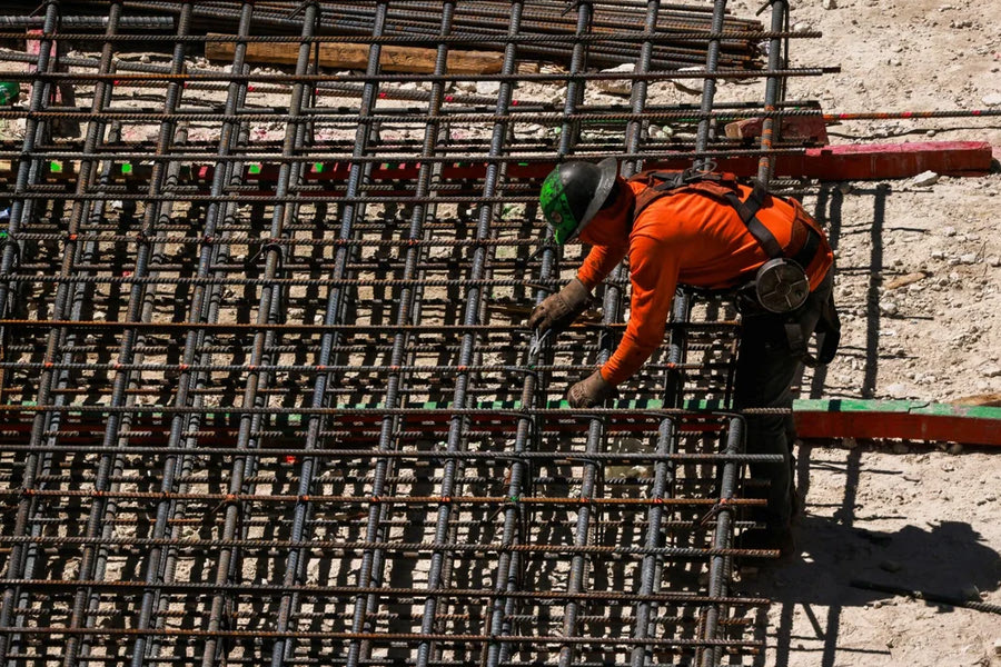 Ανάκαμψη από τρίτες χώρες περιμένουν τα ελληνικά εργοτάξια