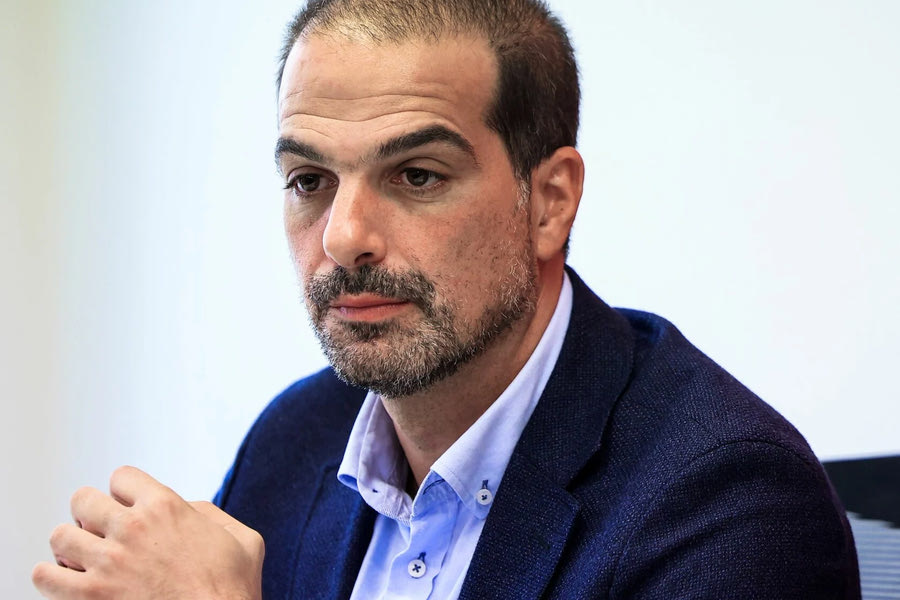 Γαβριήλ Σακελλαρίδης για Αλέξη Τσίπρα: “Δεν θα αργήσουμε να δούμε το δεξί φλας”