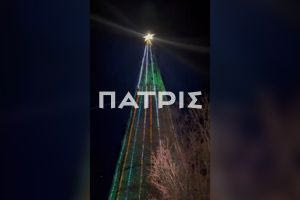 (ΦΩΤΟ & ΒΙΝΤΕΟ) Άναψε στο φαράγγι της Σαμαριάς το μεγαλύτερο χριστουγεννιάτικο δέντρο της Ευρώπης