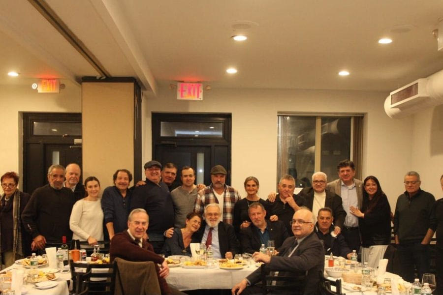 Τον σκηνοθέτη Γιάννη Σμαραγδή τίμησε το Παγκόσμιο Συμβούλιο Κρητών στη Νέα Υόρκη