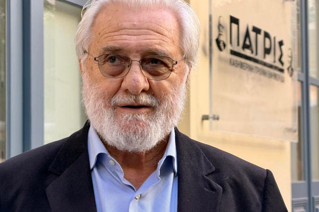 «Όσοι ακούνε τους ξένους είναι προδότες» – Ο Σμαραγδής στο Patris.gr για τον Καποδίστρια