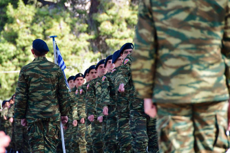 Στρατιωτική θητεία: Τι ισχύει με τις αναβολές σε κατοίκους εξωτερικού
