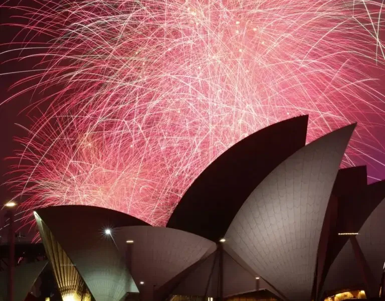 Πρωτοχρονιά: Ο πλανήτης καλωσορίζει το 2026 – Φαντασμαγορικό σόου πυροτεχνημάτων στο Σίδνεϊ, εντυπωσιακές εικόνες από Σεούλ και Χονγκ Κονγκ