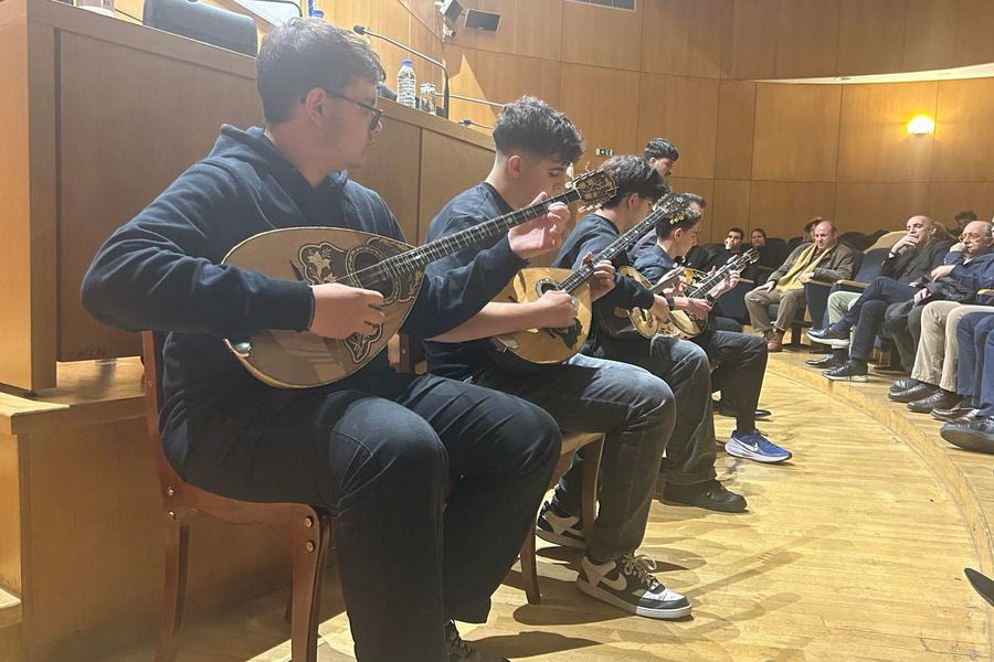 Η συμβολή της μελωδίας από το Συρτάκι του Μίκη Θεοδωράκη στην ενίσχυση της ψυχοκοινωνικής ευεξίας