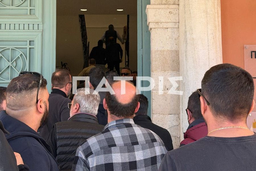 (ΒΙΝΤΕΟ & ΦΩΤΟ) Μηχανοκίνητη πορεία των ταξί στο Ηράκλειο – Σύσκεψη στην Περιφέρεια