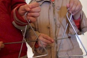 Κάλαντα εν έτει 2025: Παιδιά τραγούδησαν και πληρώθηκαν μέσω… IRIS