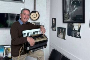 Παντελής Βολάρης: 50 χρόνια μουσικής κληρονομιάς στην Αυστραλία