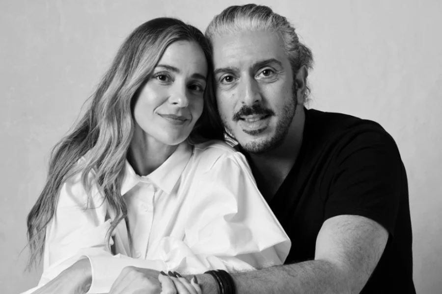 Δε θα τραγουδήσουν Χατζιδάκι, Μποφίλιου και Χαρούλης στην παγκόσμια περιοδεία τους – Παραμένει το αφιέρωμα στον Θεοδωράκη