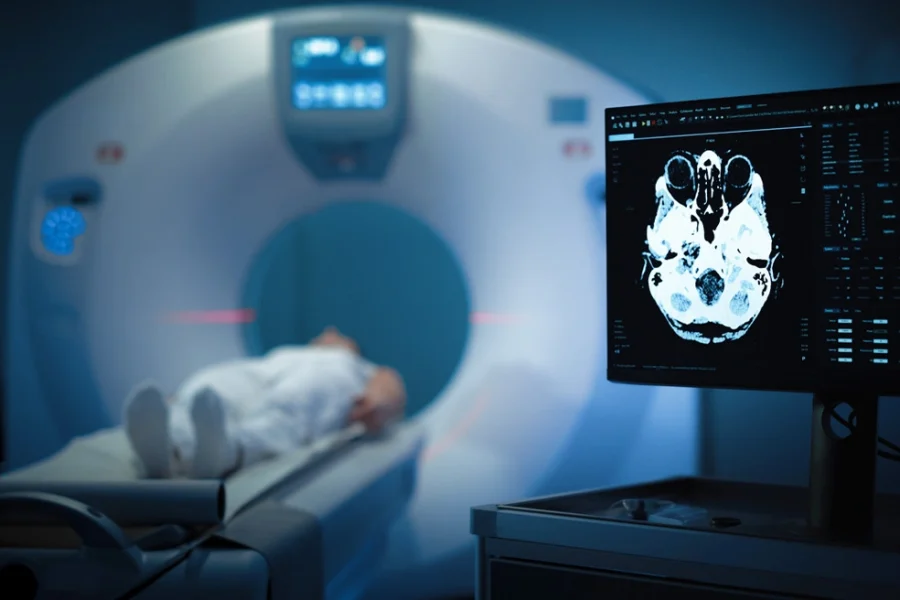 Ηράκλειο: Ακυρώθηκαν τα ραντεβού ογκολογικών ασθενών στο ΠΑΓΝΗ λόγω της κατάληψης του αεροδρομίου από αγρότες