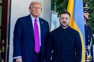 «Πάρε μαρκαδόρο και σχεδίαζε»: Το παρασκήνιο πίσω από την πρώτη φορά που ο Ζελένσκι έδειξε διάθεση να παραχωρήσει το 20% της Ουκρανίας