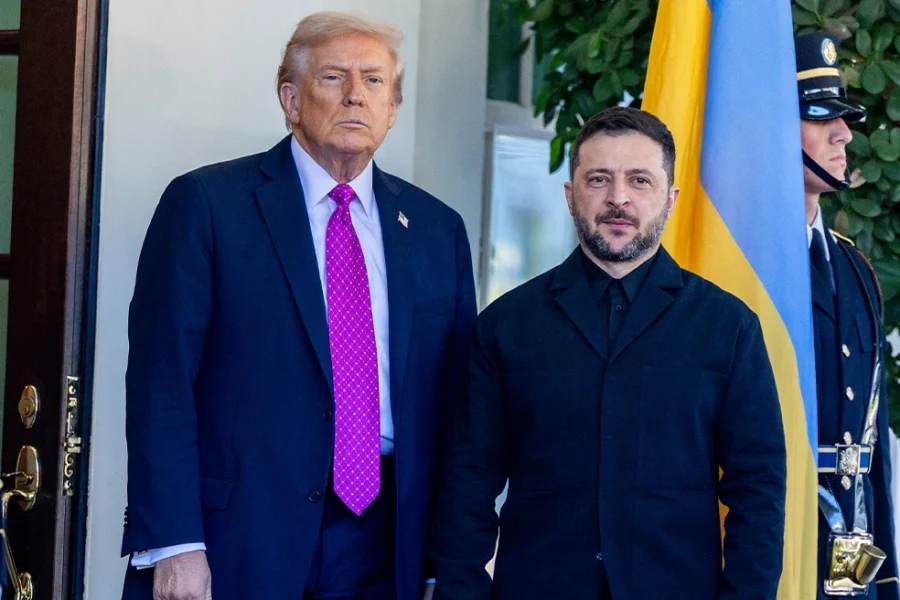 Κρίσιμο τετ α τετ του Ζελένσκι με τον Τραμπ στην Φλόριντα στην σκιά των ρωσικών βομβαρδισμών στο Κίεβο