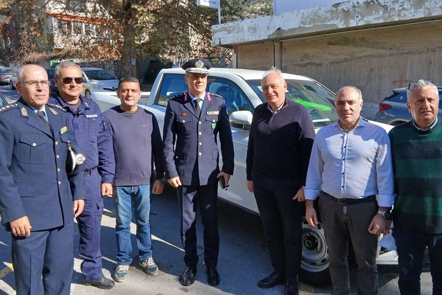 Ένα περιπολικό δώρισε ο Δήμος Βιάννου στο Αστυνομικό Τμήμα Βιάννου