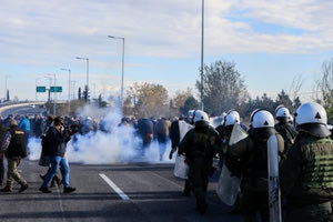 Μια έντονη δυσοσμία σκανδάλων και διαφθοράς