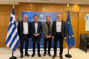 Στενή συνεργασία του Δήμου Ηρακλείου με το Υπουργείο Αθλητισμού