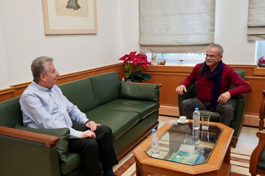 Στρατηγικοί άξονες ανάπτυξης και υποδομών στο επίκεντρο της συνάντησης Σταύρου Αρναουτάκη και Γιάννη Μαλανδράκη